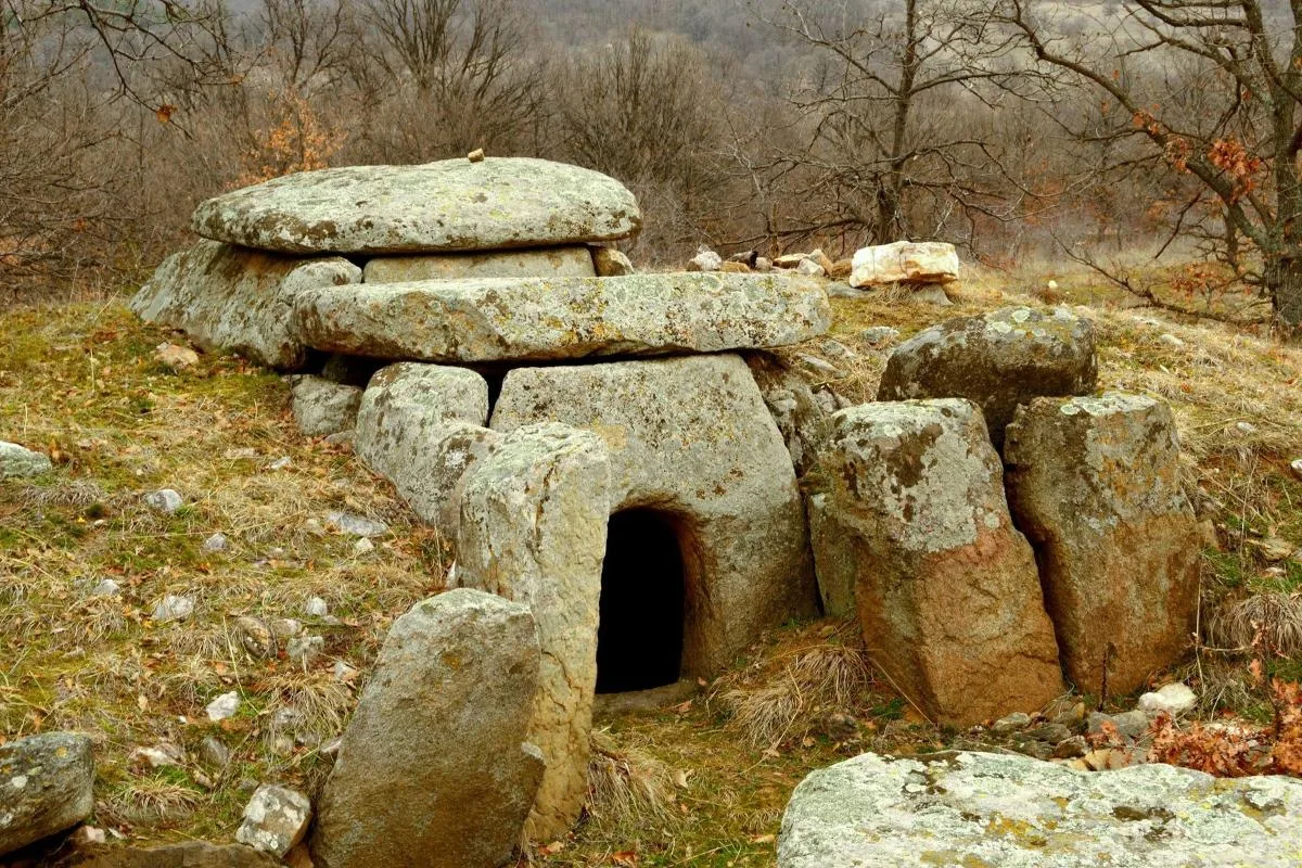 Сакар Планина - Мегалитния парк на България.