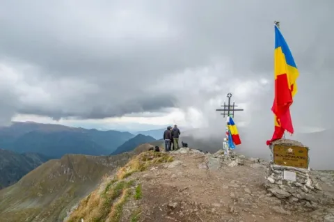 Карпатите - Върховете Молдовяну и Негою, Каньона на Река Стан, Езерото Бъля и Трансфагарашан