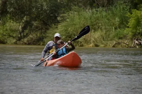 С Каяк през Дефилето на Река Места, Мраморната Пътека и Водопадите Ливадитис